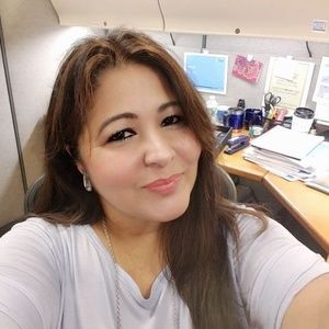 Meet your Posher, Adelaida